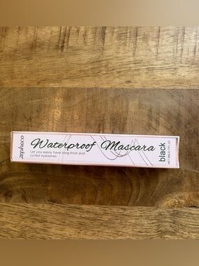 Waterproof Mascara — Black